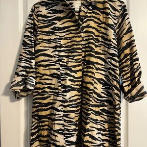 Chico's No Iron Big Cat Print Long Sleeve Tunic